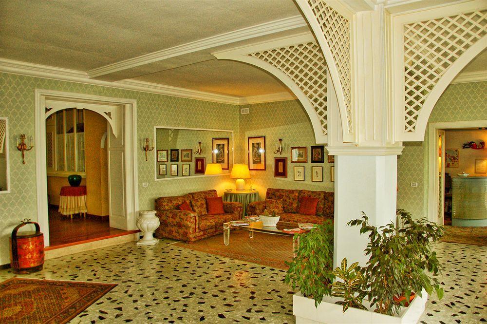 Hotel La Culla Del Lago Castel Gandolfo Exteriör bild