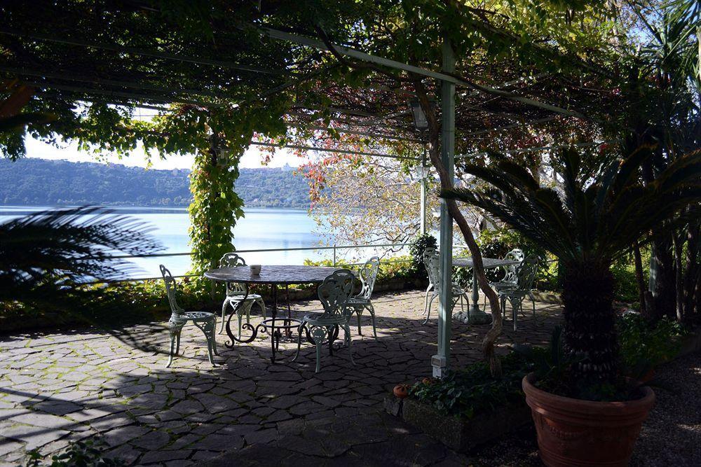 Hotel La Culla Del Lago Castel Gandolfo Exteriör bild